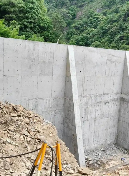 商丘民权县重力式挡土墙